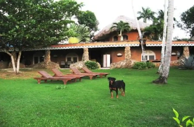 Bahia Chiquita La Pascuala Samana Jardin